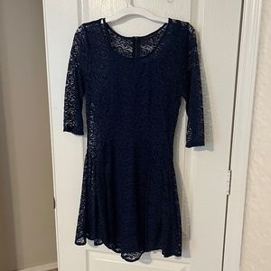 Fishbowl Medium Navy Blue Short Lace Dress